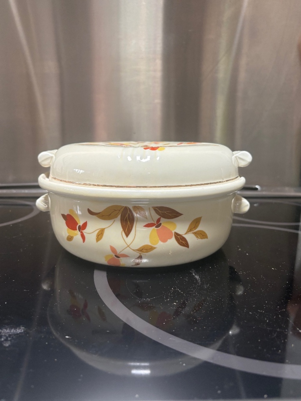 Vintage Autumn Leaves Casserole Dish 7.5in